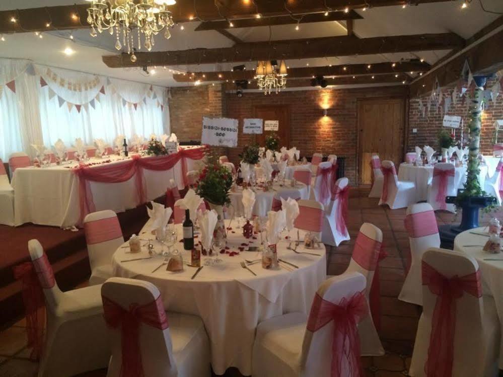 Crockstead Farm Hotel Луис Екстериор снимка